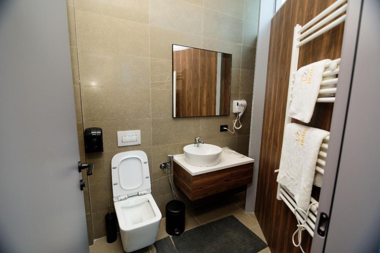 Hotel Zeneli วญอเรอ ภายนอก รูปภาพ