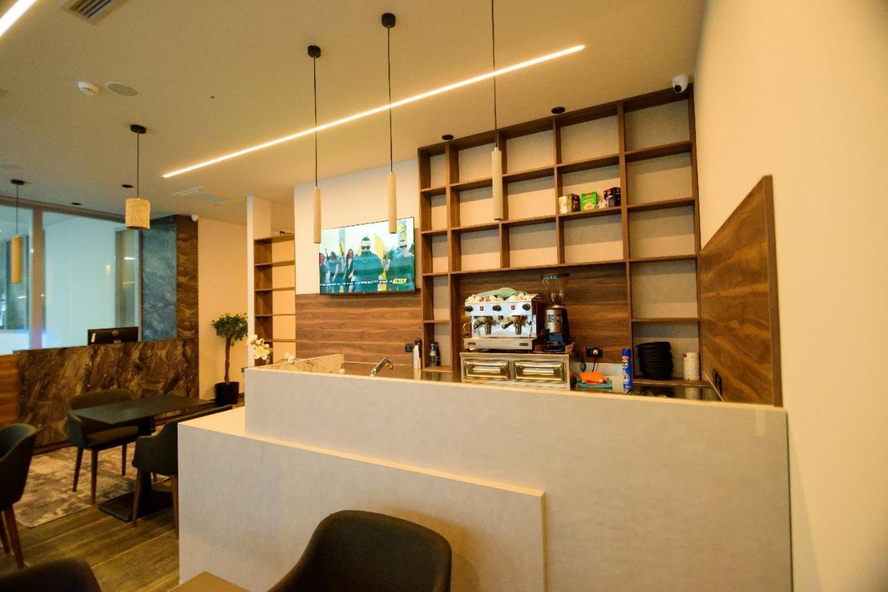 Hotel Zeneli วญอเรอ ภายนอก รูปภาพ